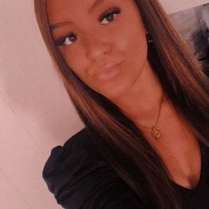 Meet your Posher, Abby